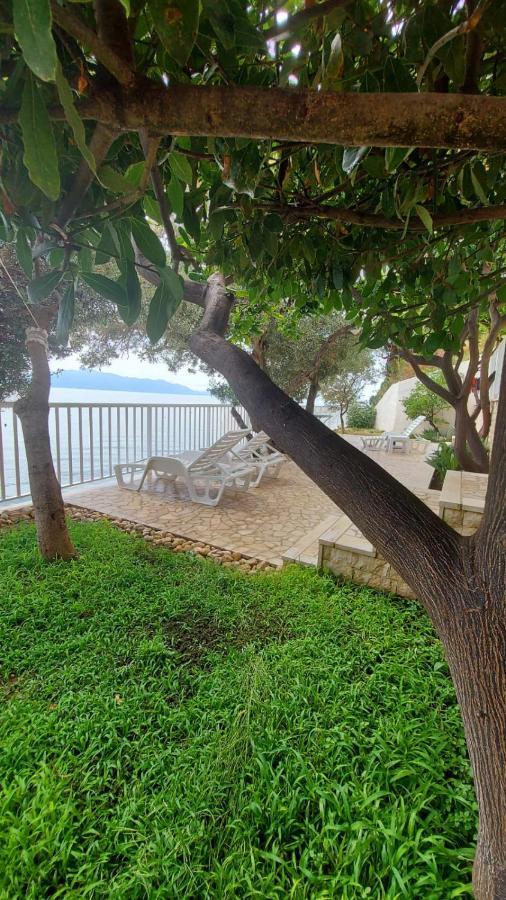 Apartments Santic Podaca エクステリア 写真