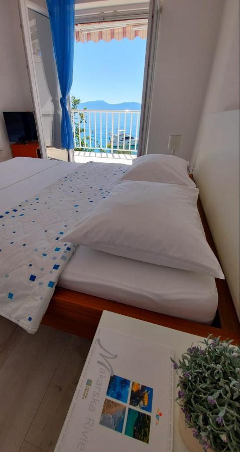 Apartments Santic Podaca エクステリア 写真