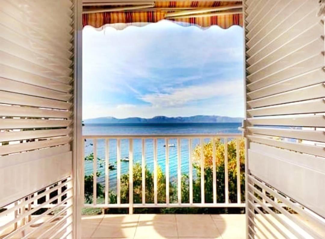 Apartments Santic Podaca エクステリア 写真