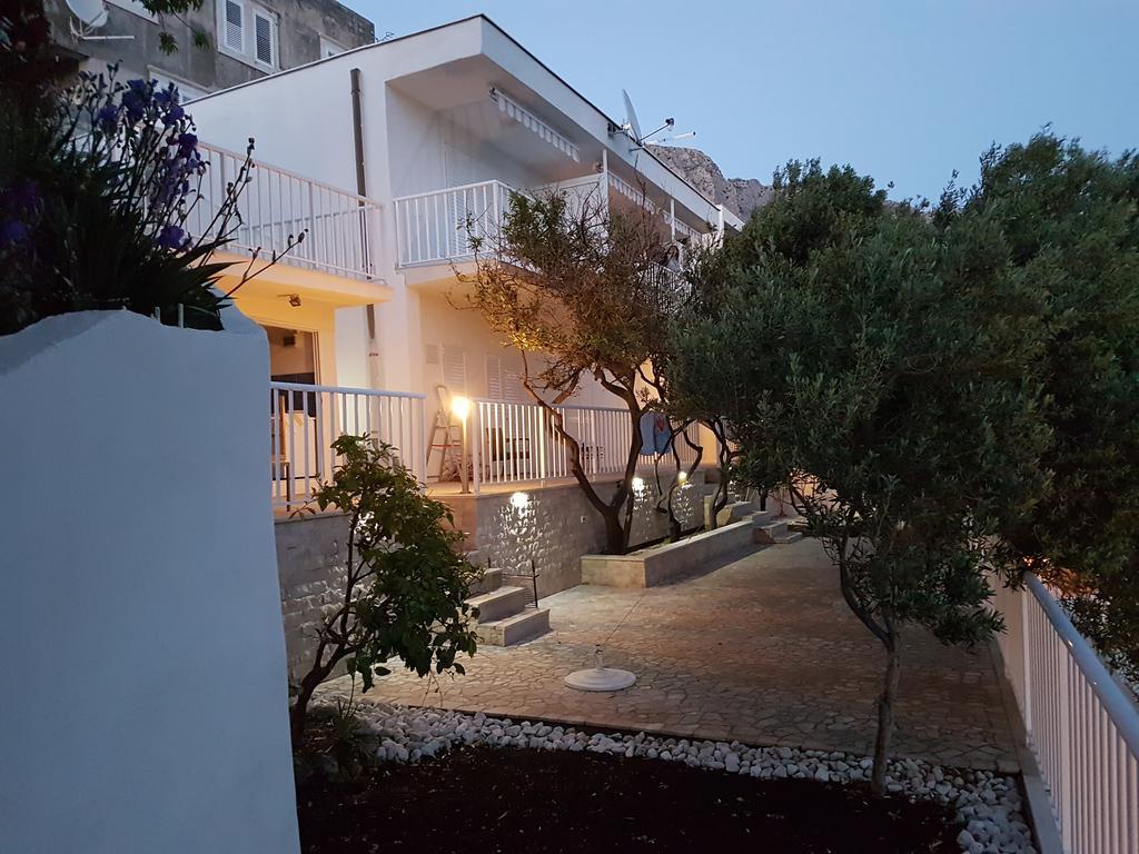 Apartments Santic Podaca エクステリア 写真